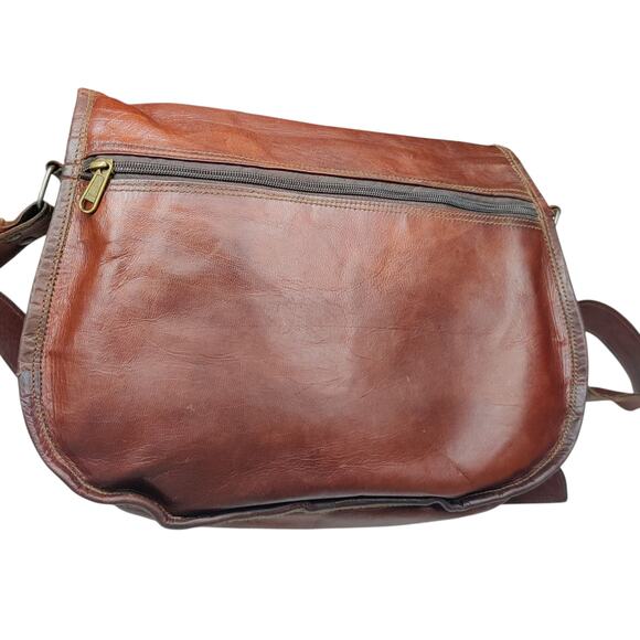 Satchel & Fable 11.5" Crossbody Vintage Brown Leather Handmade Messenger Bag - Picture 5 of 16